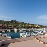 Lägenhetshotell Porto Ottiolu Resort 3*