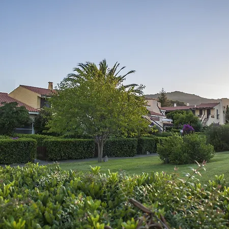 Porto Ottiolu Resort アパートホテル