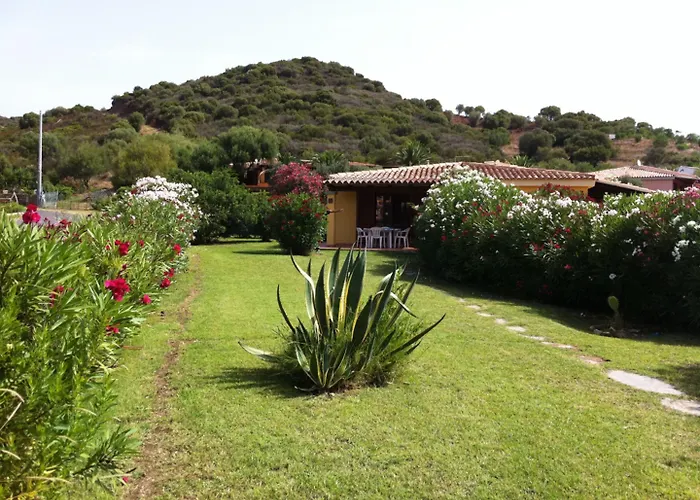 アパートホテル Porto Ottiolu Resort 3*