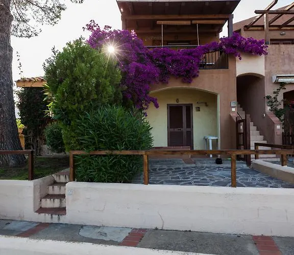 アパートホテル Porto Ottiolu Resort