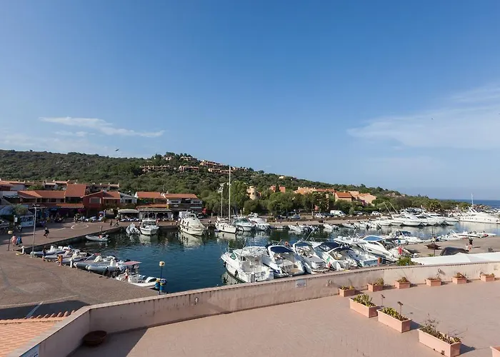 アパートホテル Porto Ottiolu Resort 3*